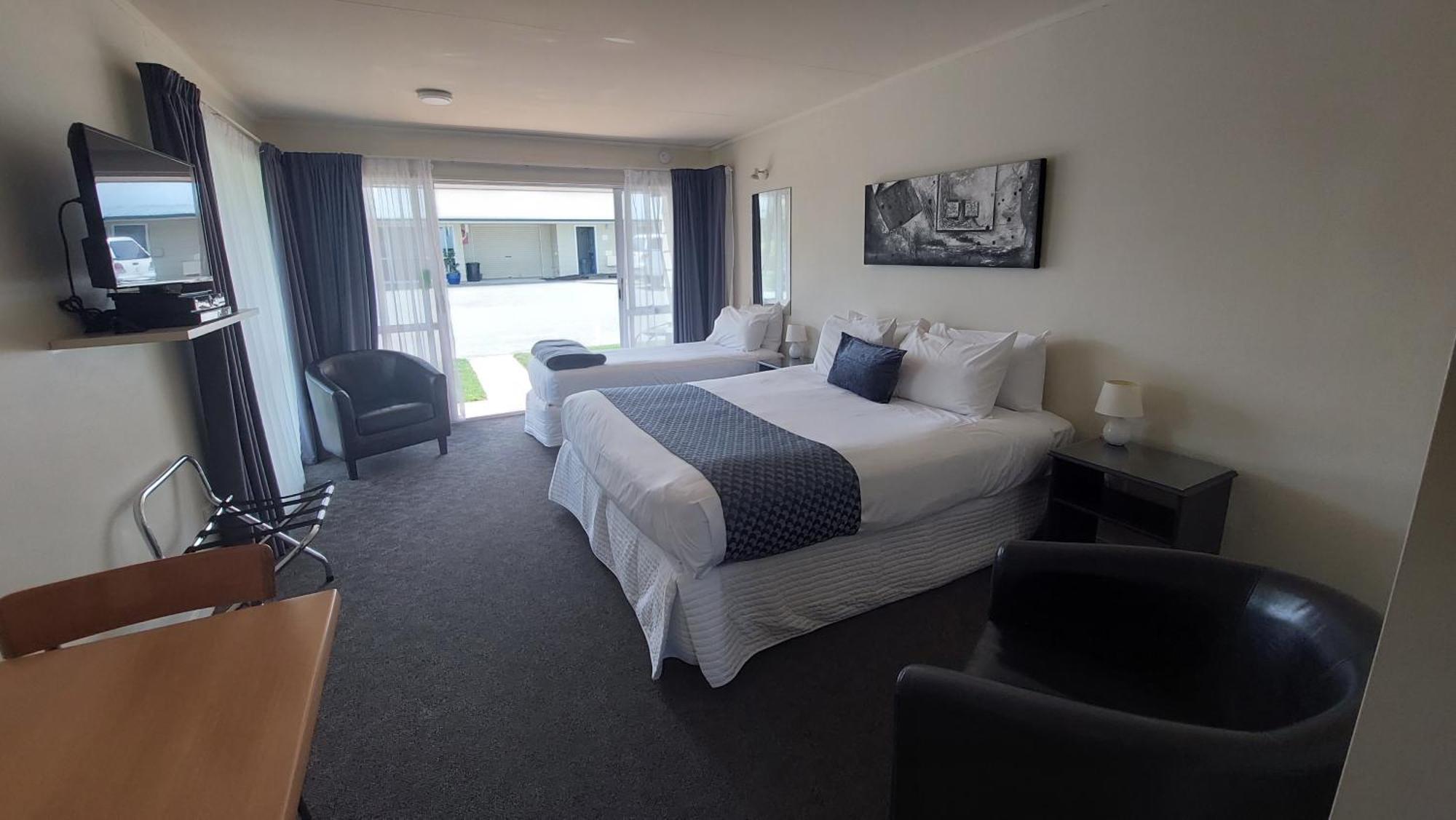 Lake Dunstan Motel Кромвель Екстер'єр фото